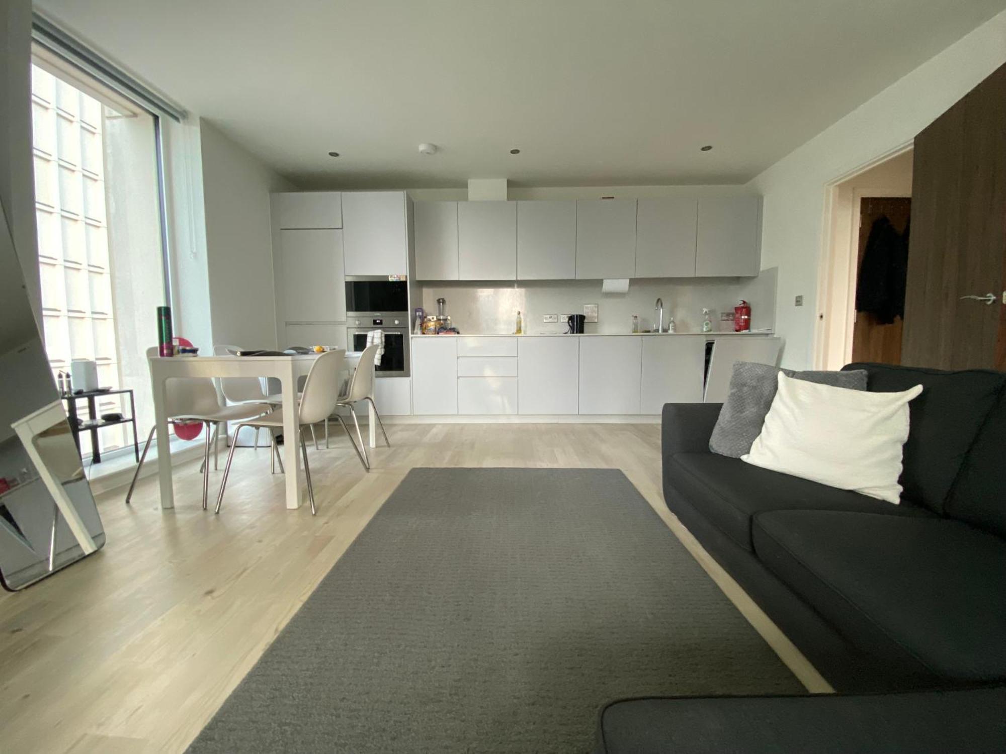 Guest house Private In Luxury Shared London